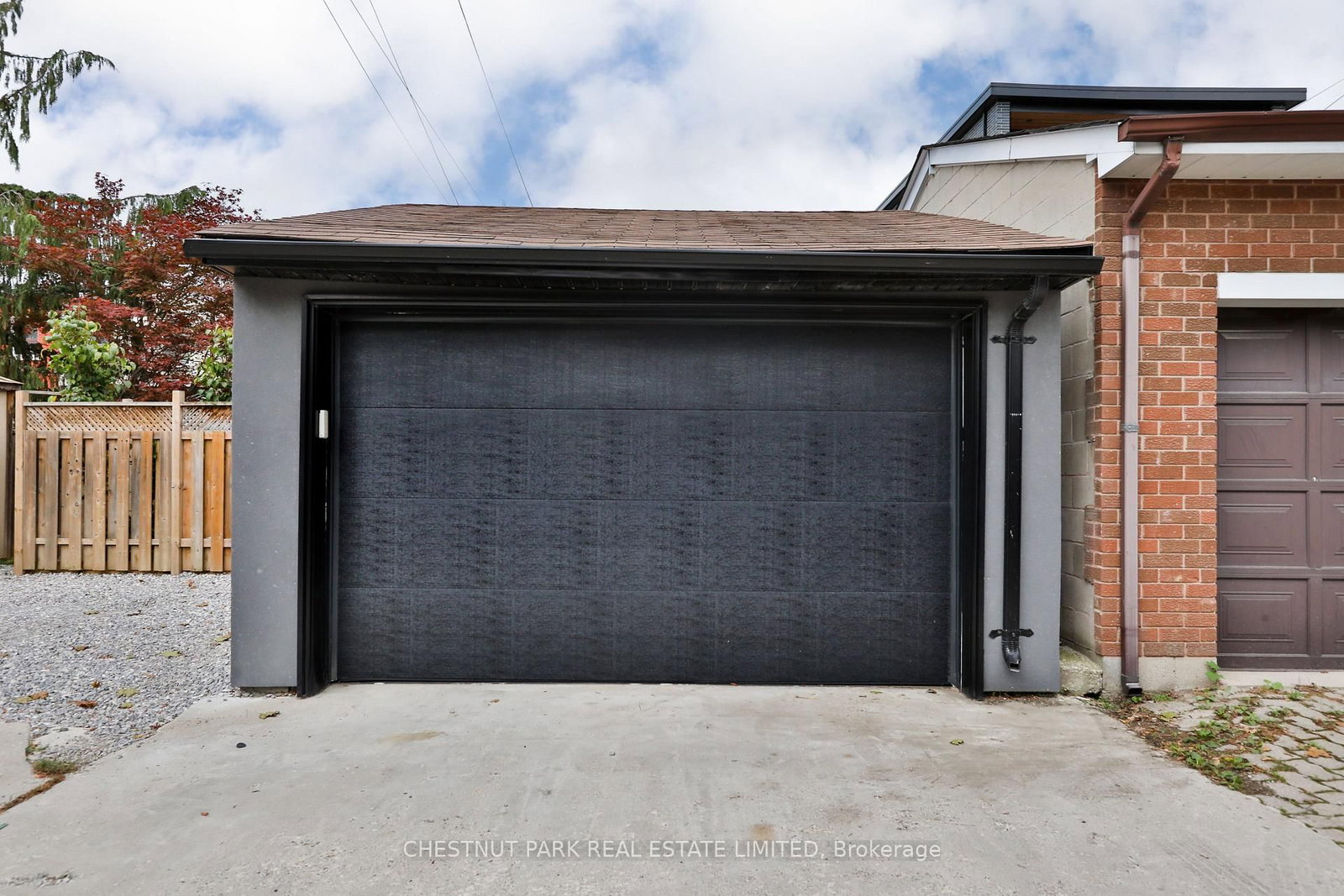Listing Image 37