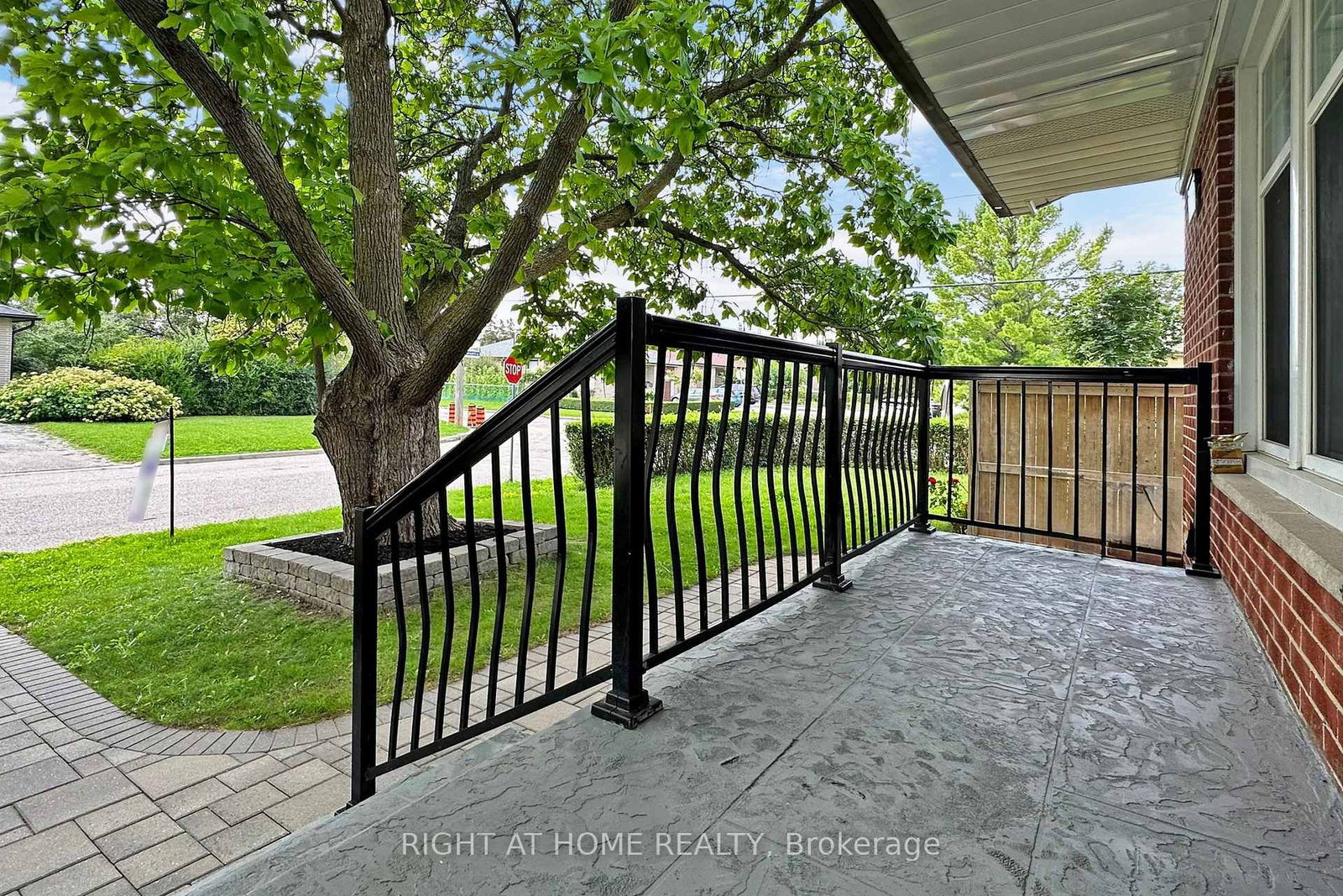 Listing Image 8
