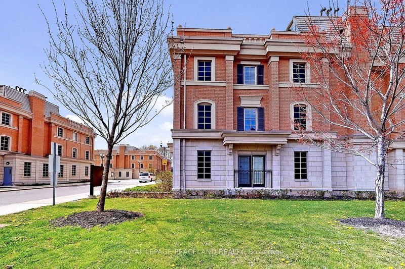 82 Hargrave Lane, Toronto, M4N 0A4 | Image 2