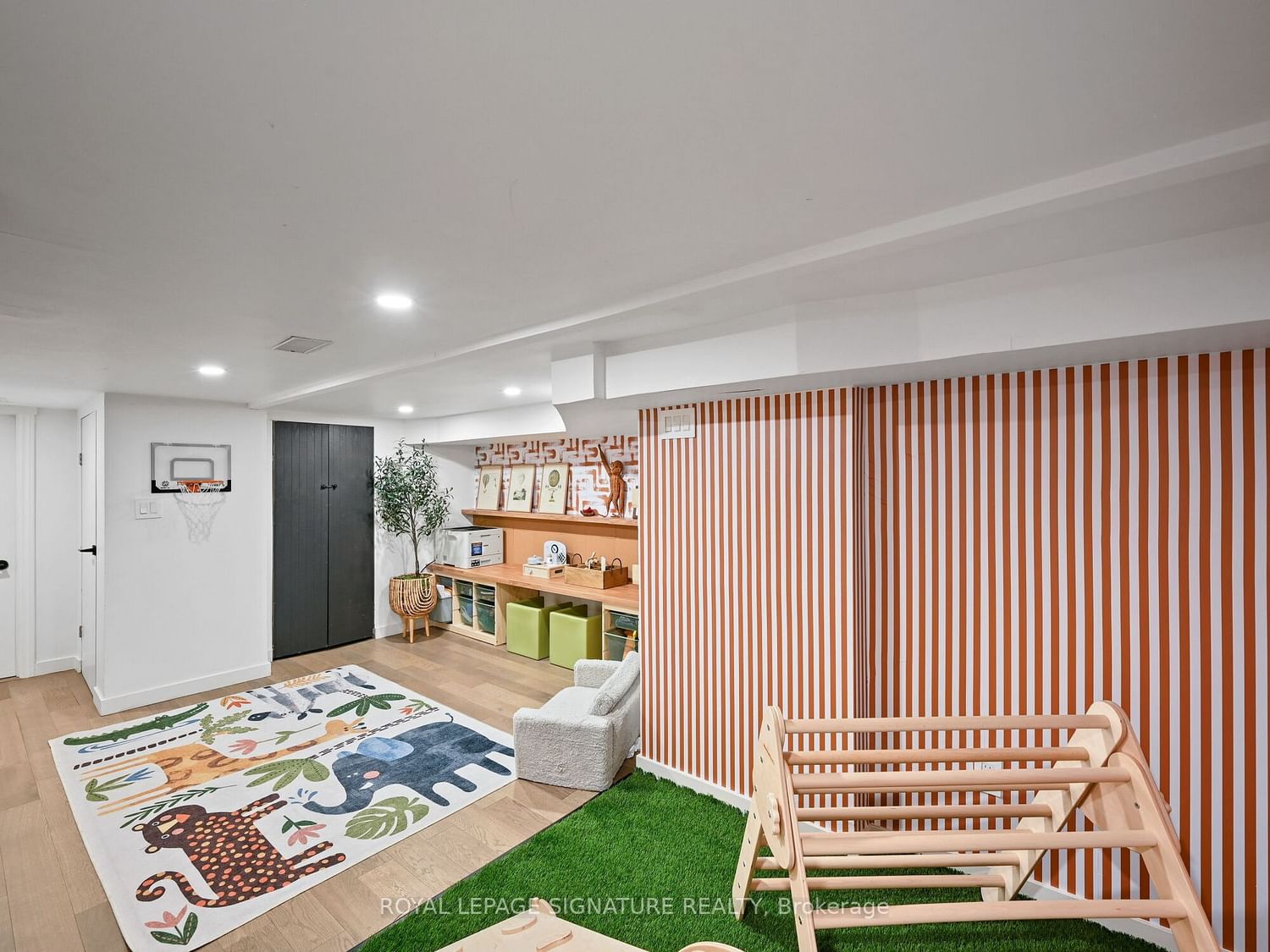 Listing Image 31