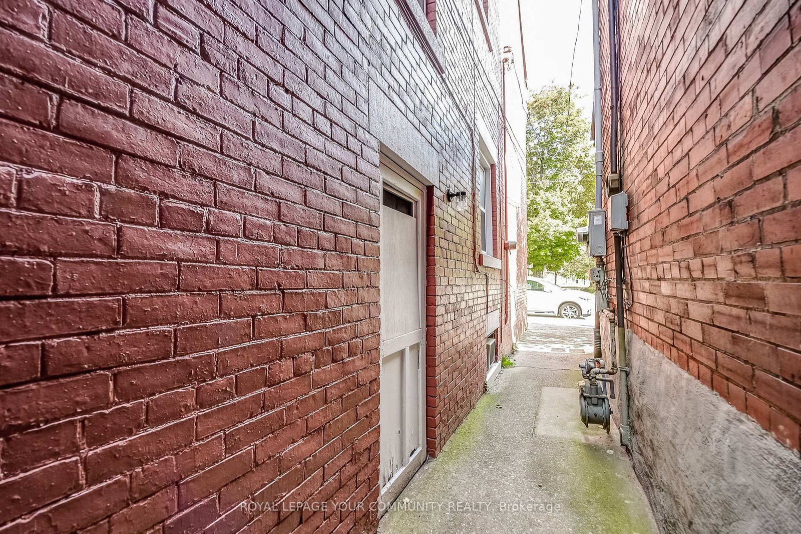 Listing Image 40
