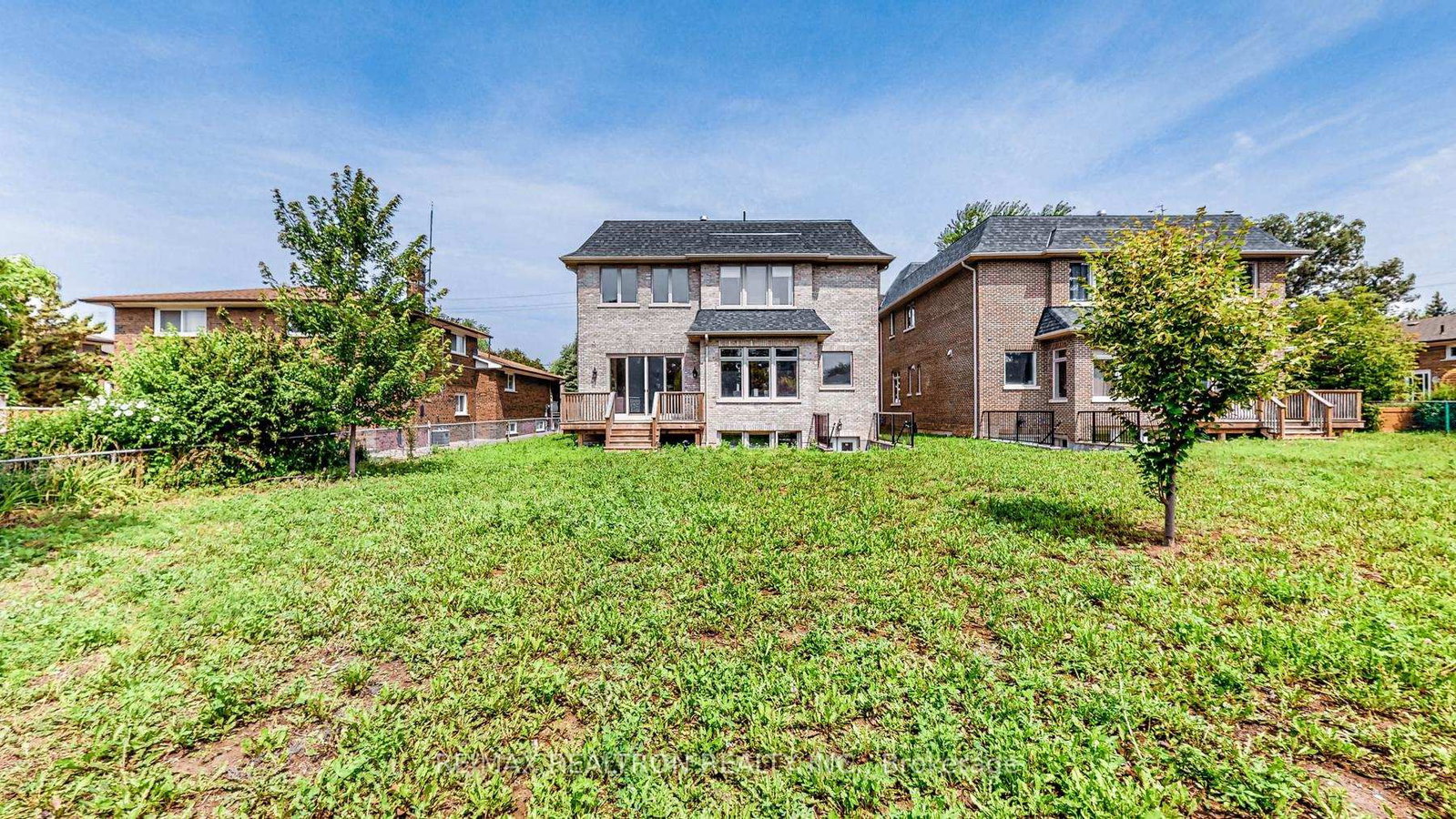 Listing Image 40
