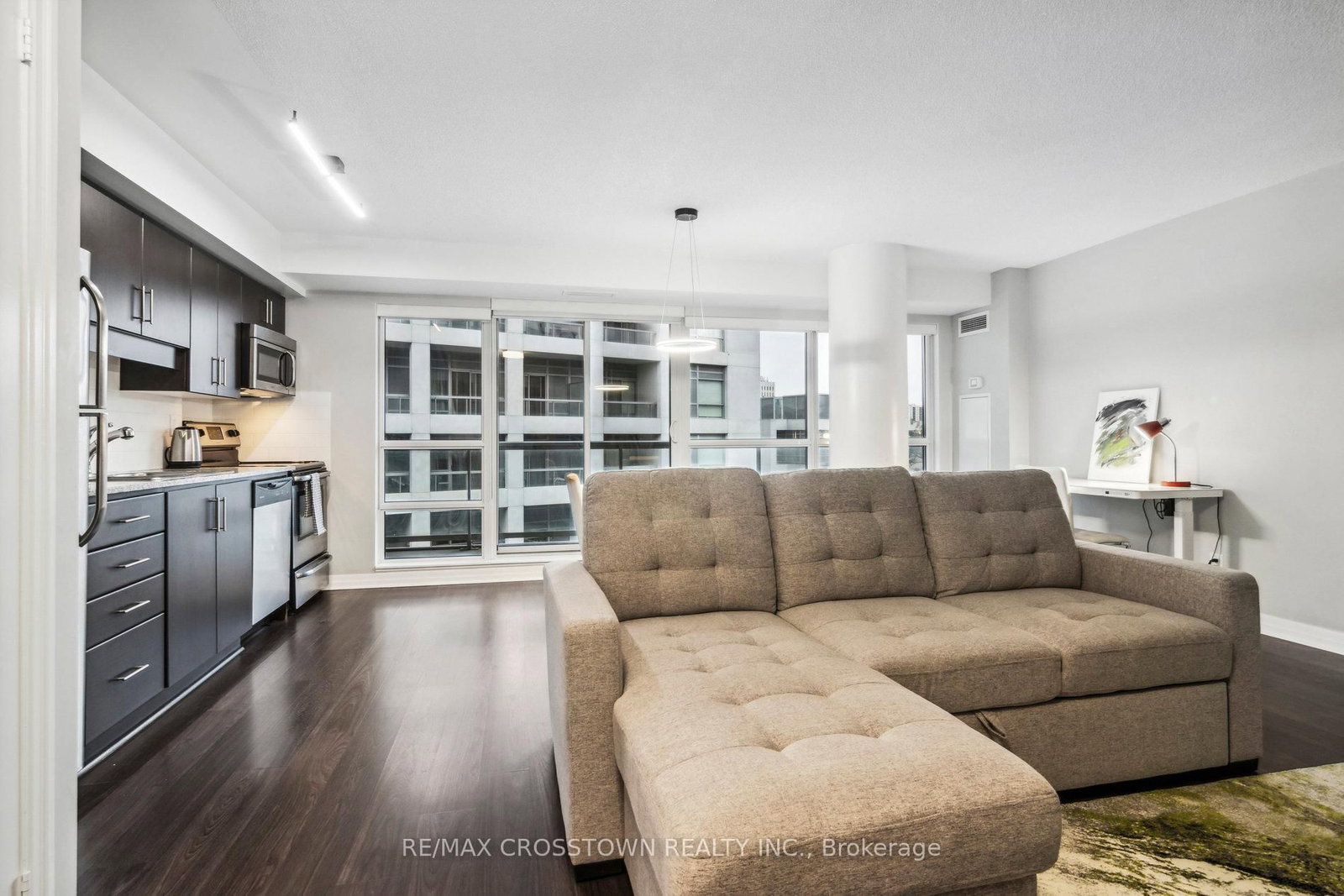 Listing Image 16