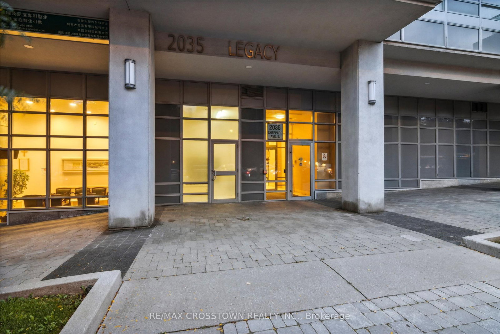 Listing Image 6