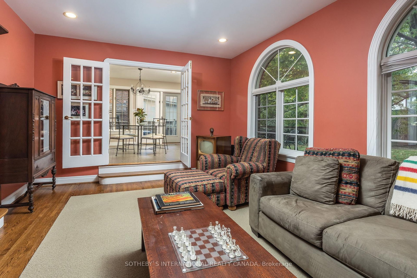 Listing Image 7