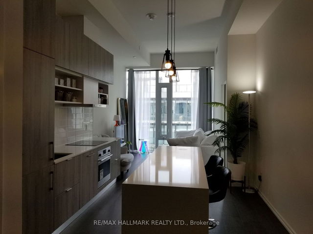 1702 - 5 Soudan Avenue