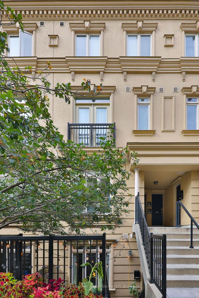 7 - 98 Carr Street