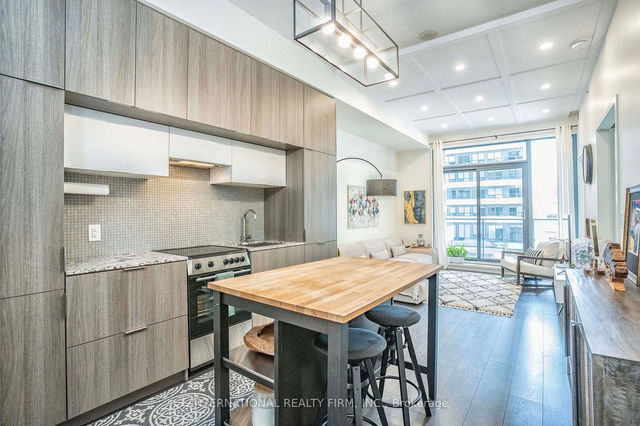 403 - 159 Dundas Street