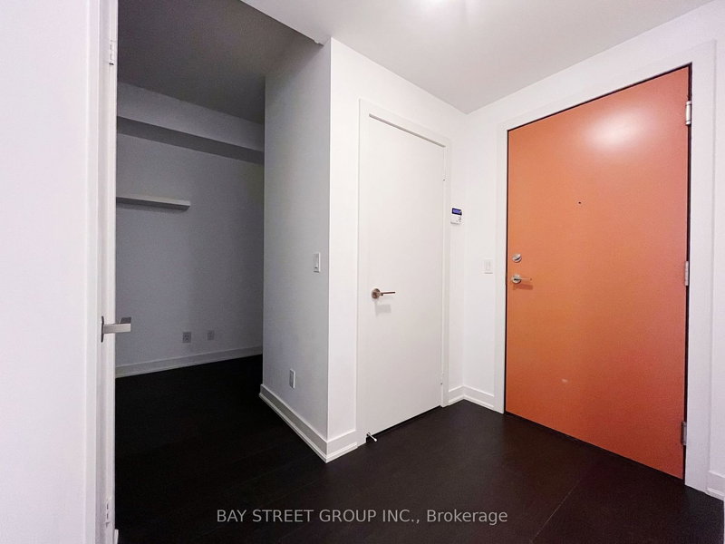 517 - 199 Richmond St W, Toronto, M5V 0H4 | Image 3