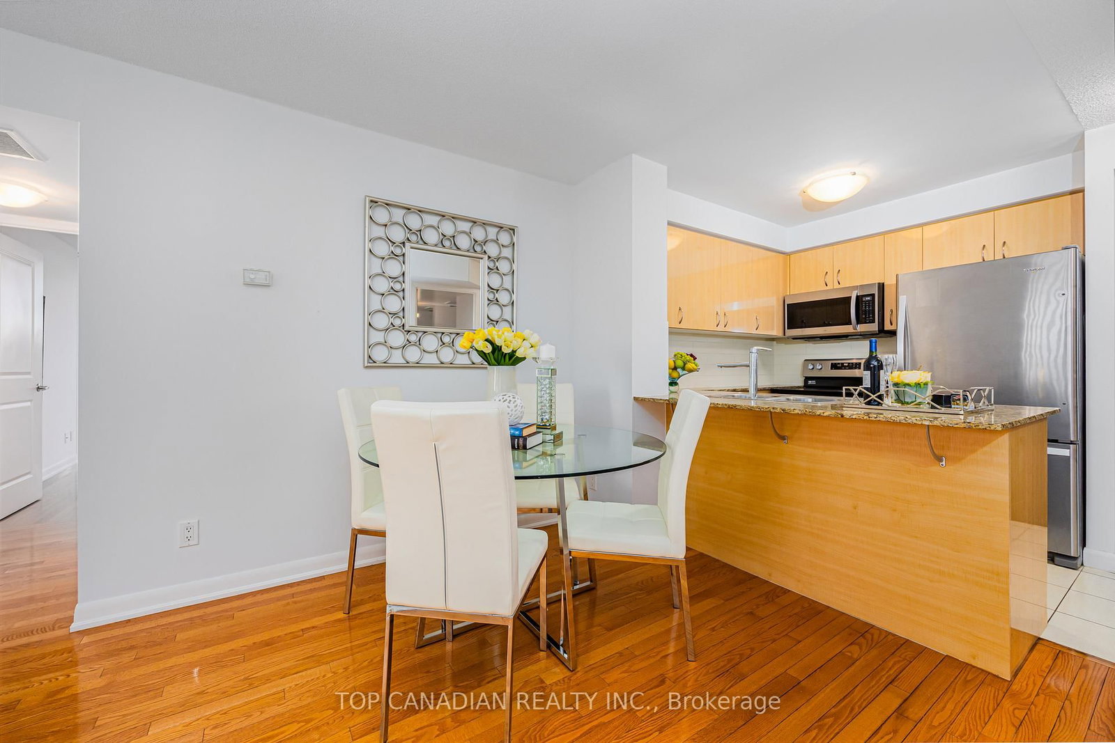 Listing Image 7