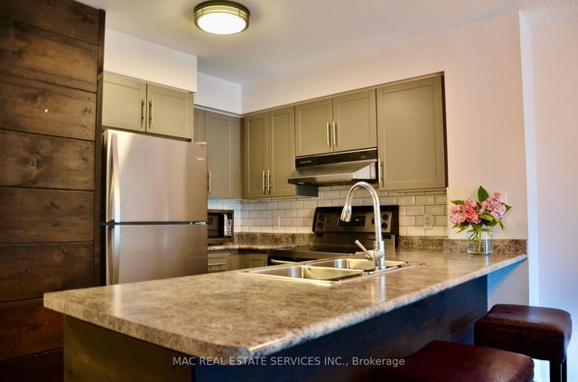 303 - 18 Parkview Avenue