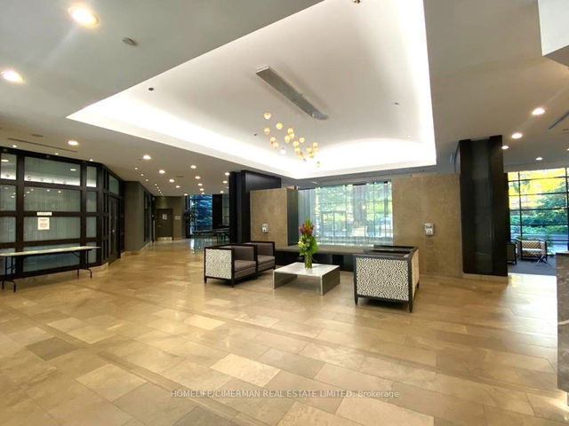 1811 - 33 SHEPPARD Avenue
