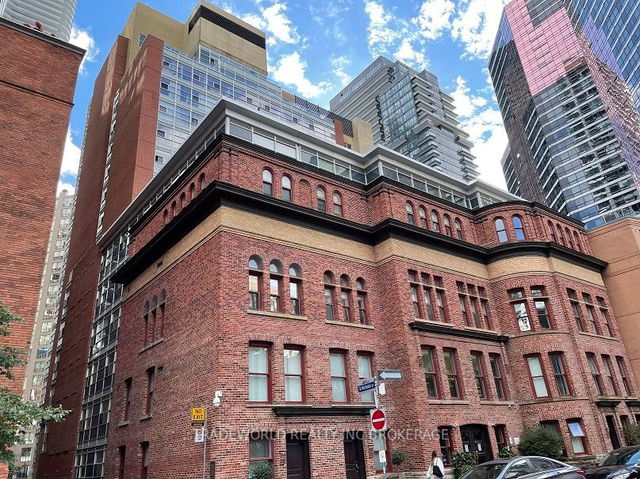 1612 - 11 St Joseph Street