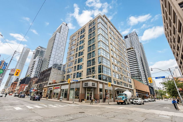 302 - 8 Wellesley Street