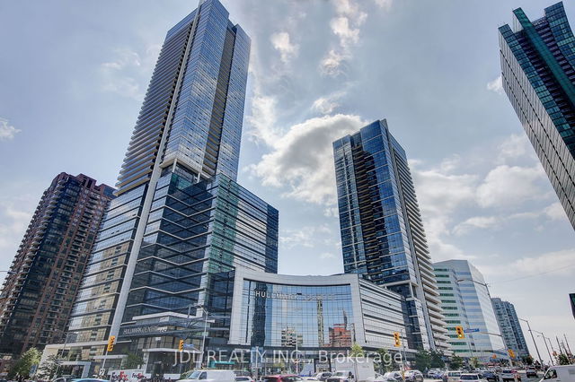 2824 - 5 SHEPPARD Avenue