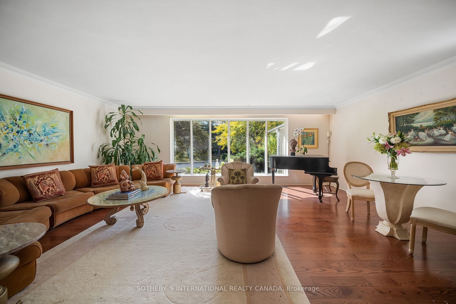 Listing Image 7