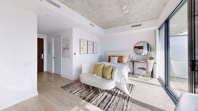 1211 - 185 Roehampton Avenue