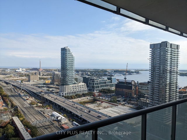 3005 - 1 Market Street