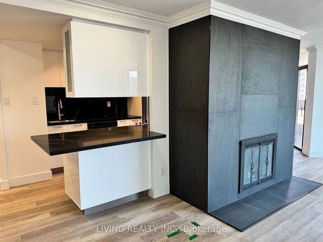 PH03 - 55 Wellesley Street