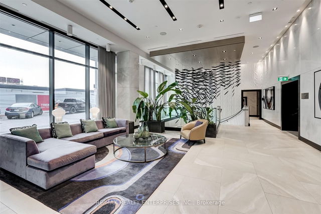 212 - 1 Edgewater Drive
