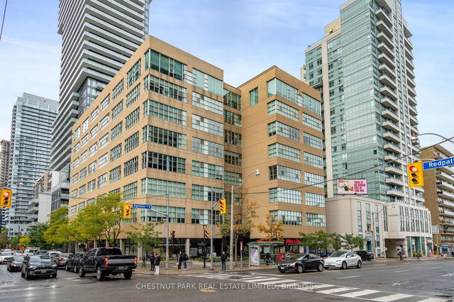 501 - 188 Eglinton Avenue