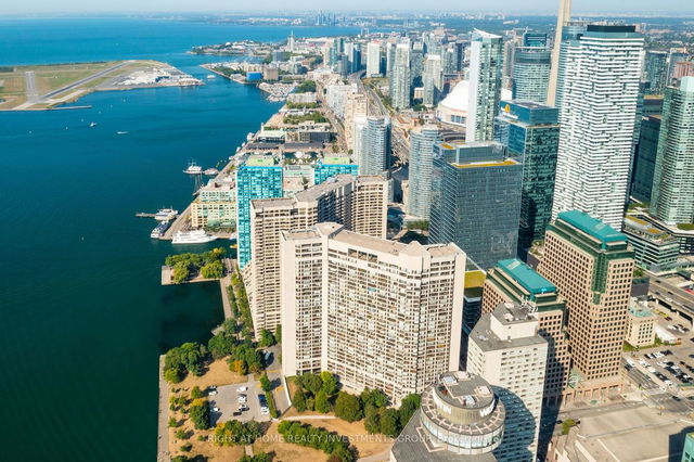 1910 - 65 Harbour Square