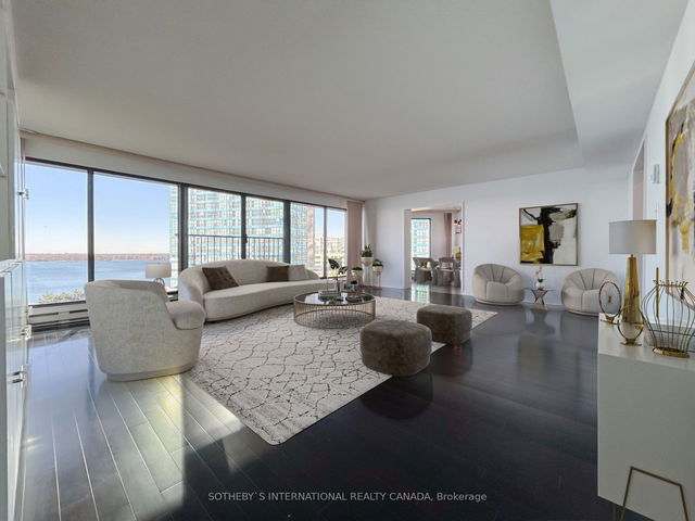 1110 - 65 Harbour Square