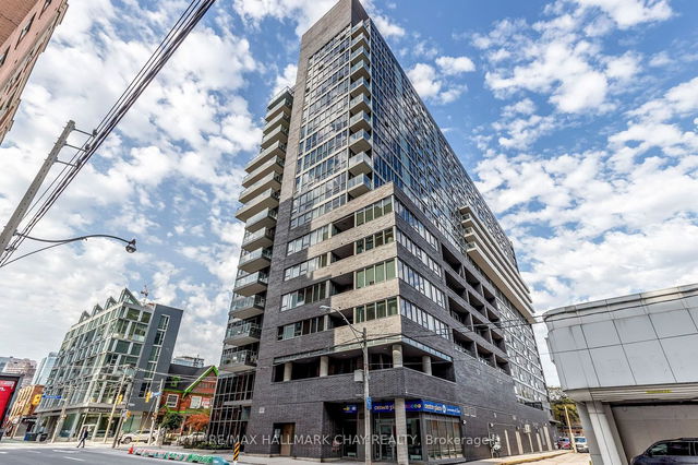 1320 - 320 Richmond Street