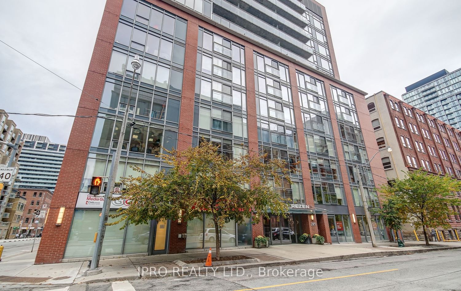 Listing Image 3
