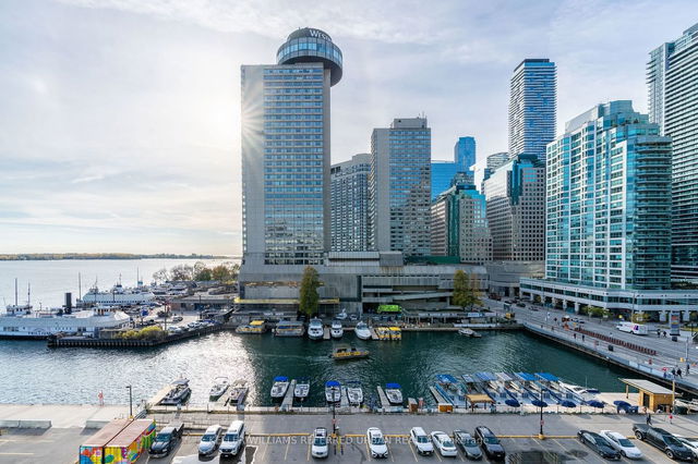 712 - 15 Queens Quay