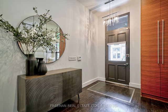 15 Laurier Avenue
