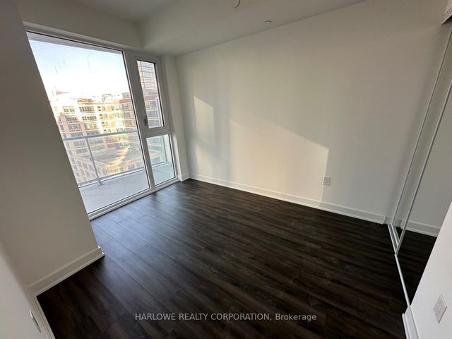 1403 - 100 Dalhousie Street