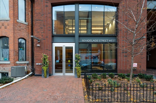 405 - 501 Adelaide Street