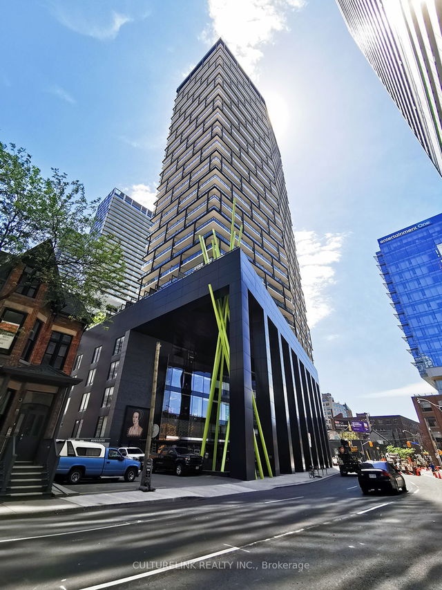2313 - 125 Peter Street