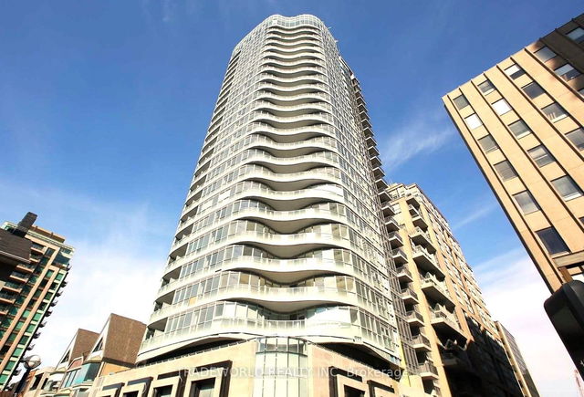902 - 88 Cumberland Street