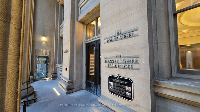 2511 - 197 Yonge Street