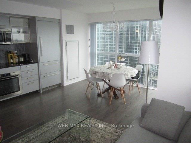 1012 - 5162 Yonge Street