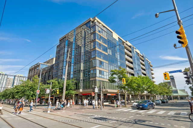 504 - 251 Queens Quay