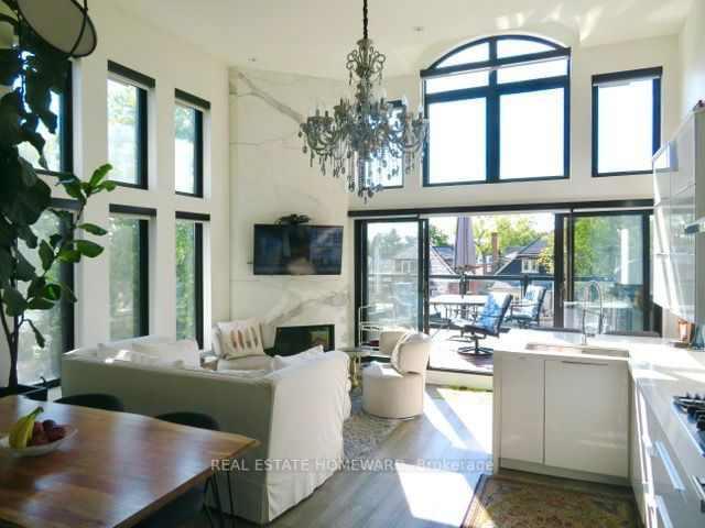 C1 - 426 Markham Street