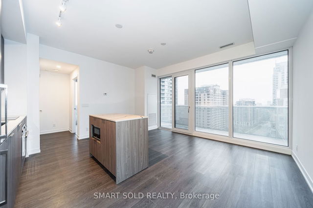 1311 - 15 Holmes Avenue