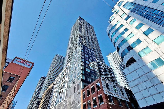 3703 - 87 Peter Street