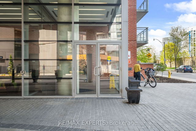 929 - 38 JOE SHUSTER Way