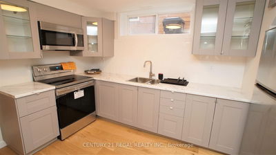 Unit 2 — 236 Roywood Dr, Toronto - Parkwoods-Donalda image-0-3