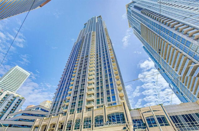 4406 - 763 Bay Street