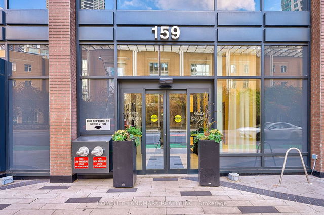 1207 - 159 Wellesley Street