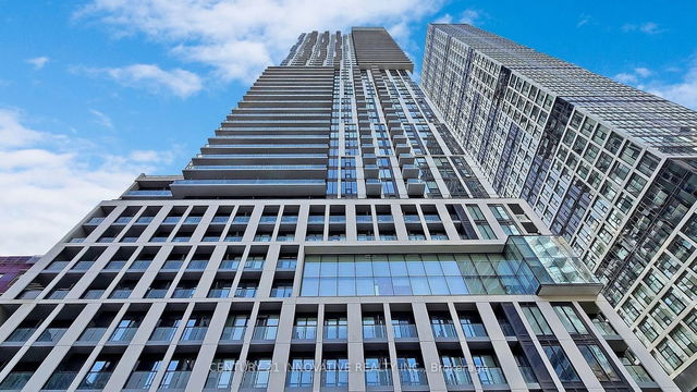 1407 - 251 Jarvis Street
