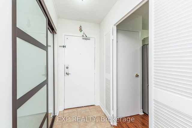 1202 - 60 Pavane Linkway N/A