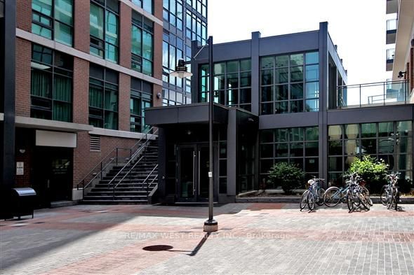 602 - 1171 Queen Street