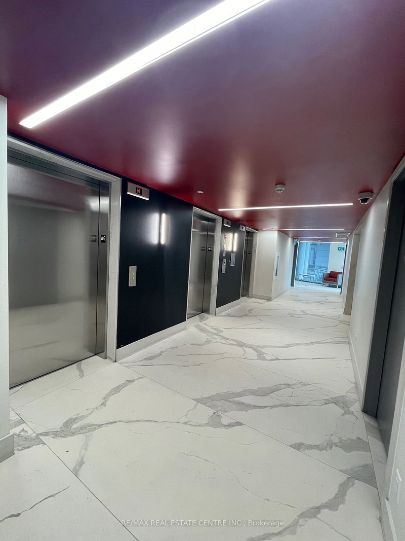 1112 - 38 Monte Kwinter Crt, Toronto, M3H 0E2 | Image 3