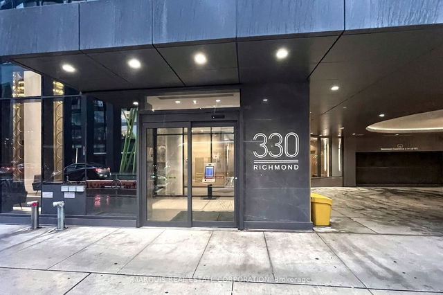2805 - 330 Richmond Street